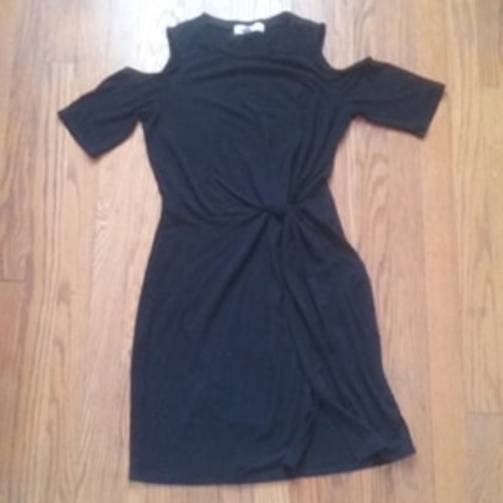 Unknown Brand Exposed Shoulder Dress